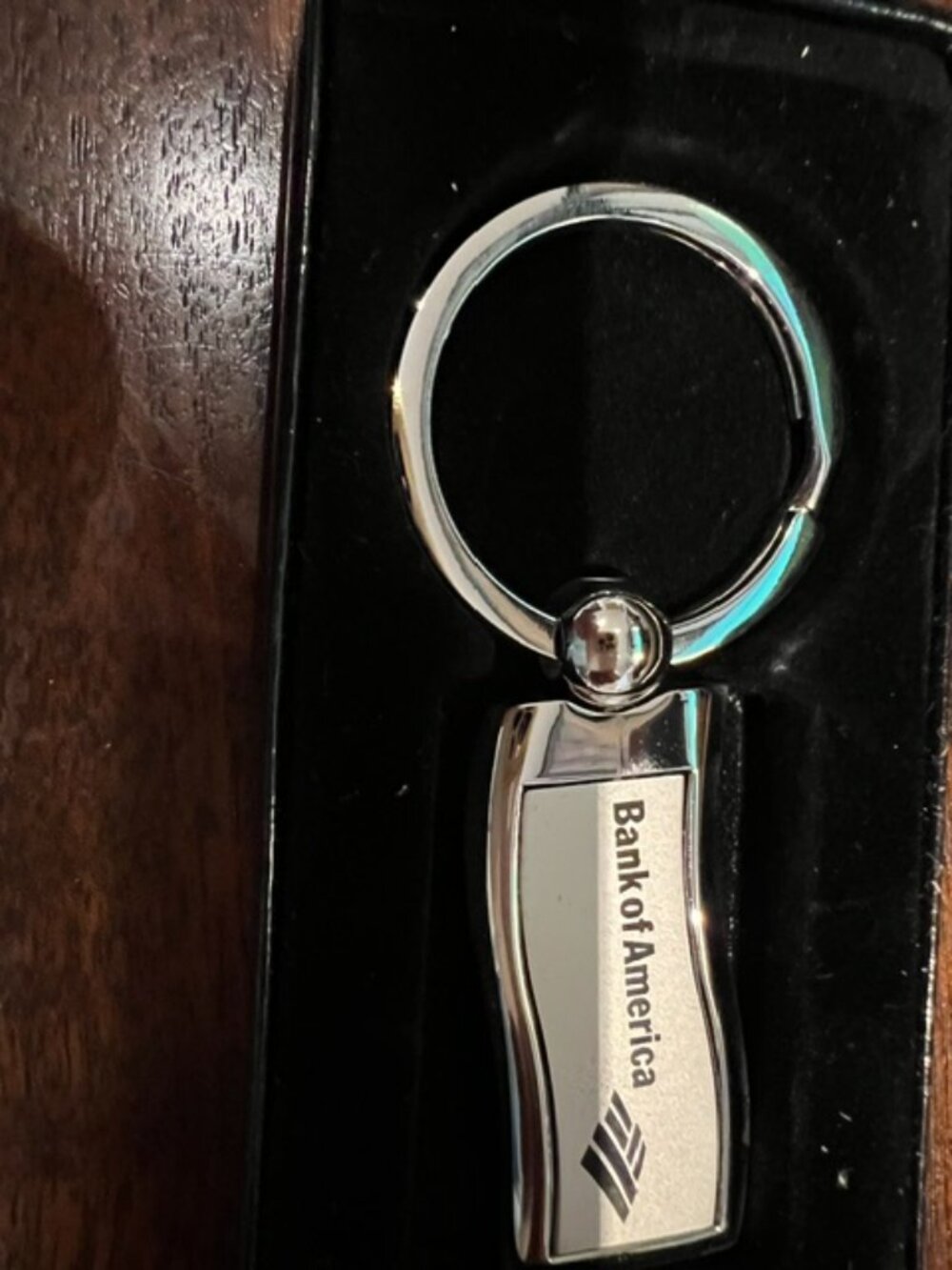 B OF A KEYHOLDER